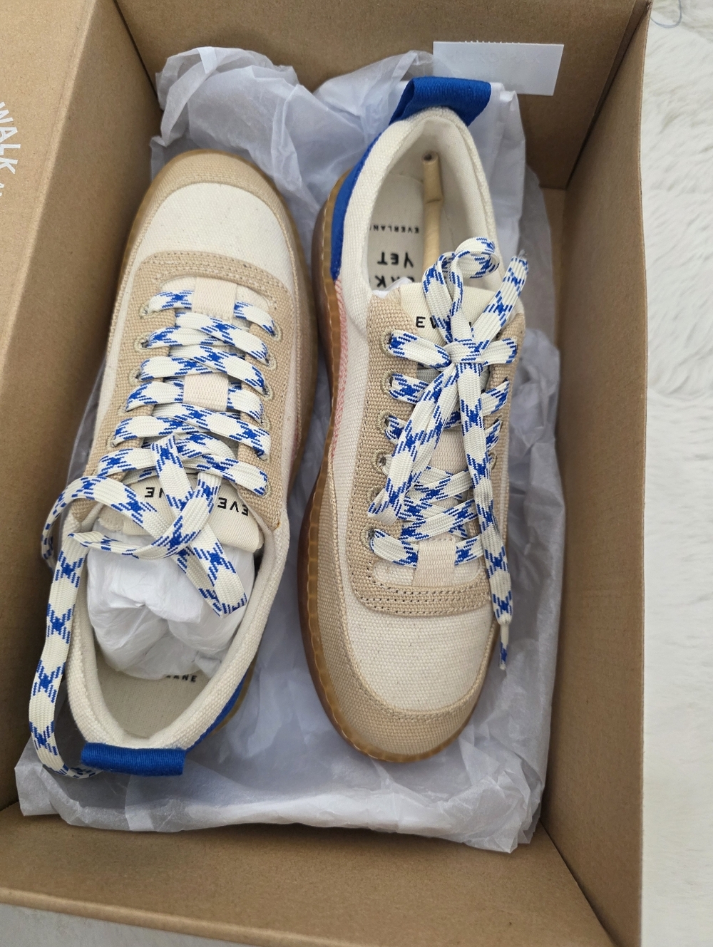 NEW Everlane The Tread-Bare Low-Top Canvas Sneaker Cream with Blue 7 - Picture 10 of 12
